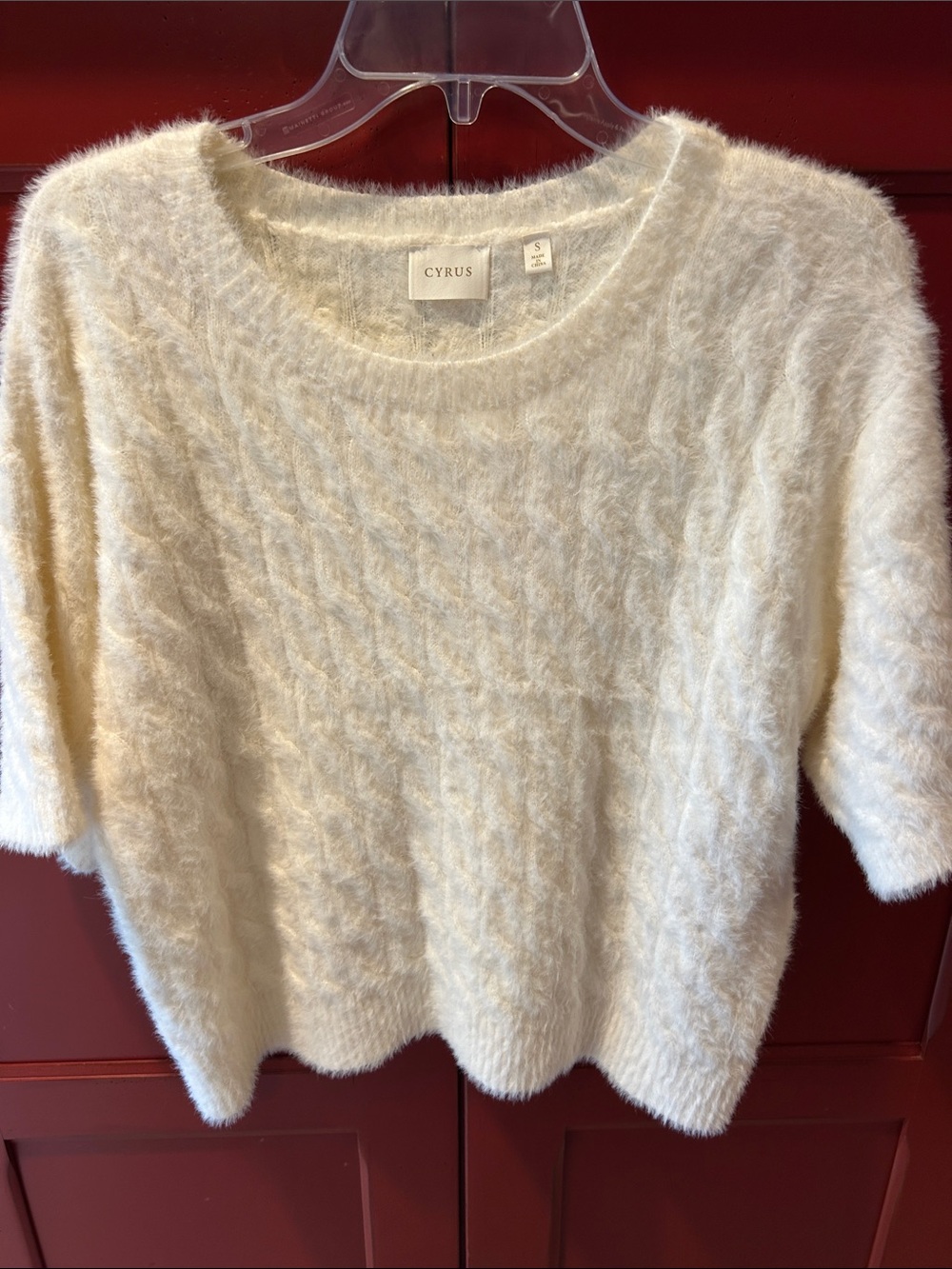 Cyrus Cream Fuzzy Short-Sleeve Knit Sweater - Size Small